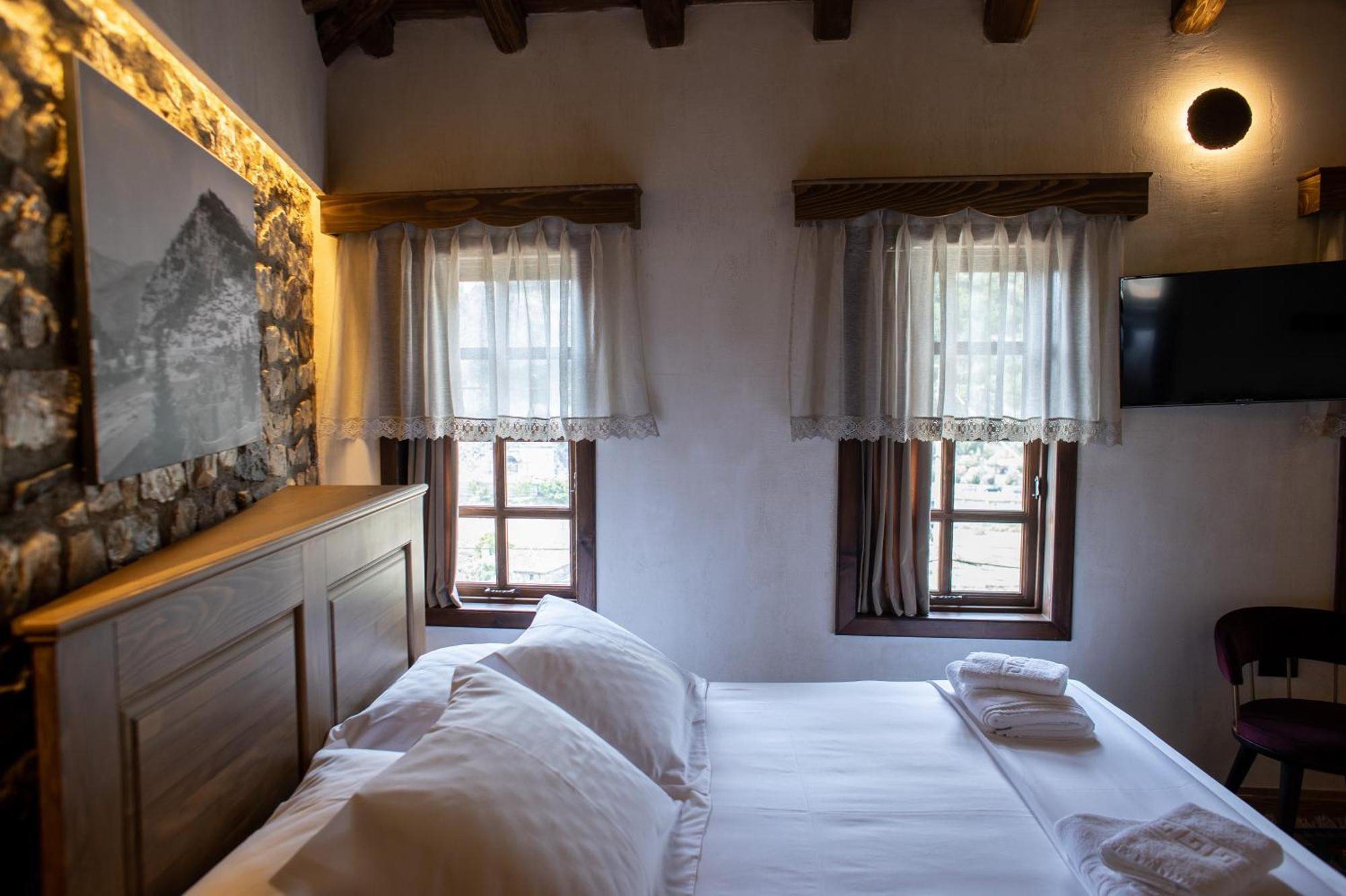 Vista Boutique Hotel *