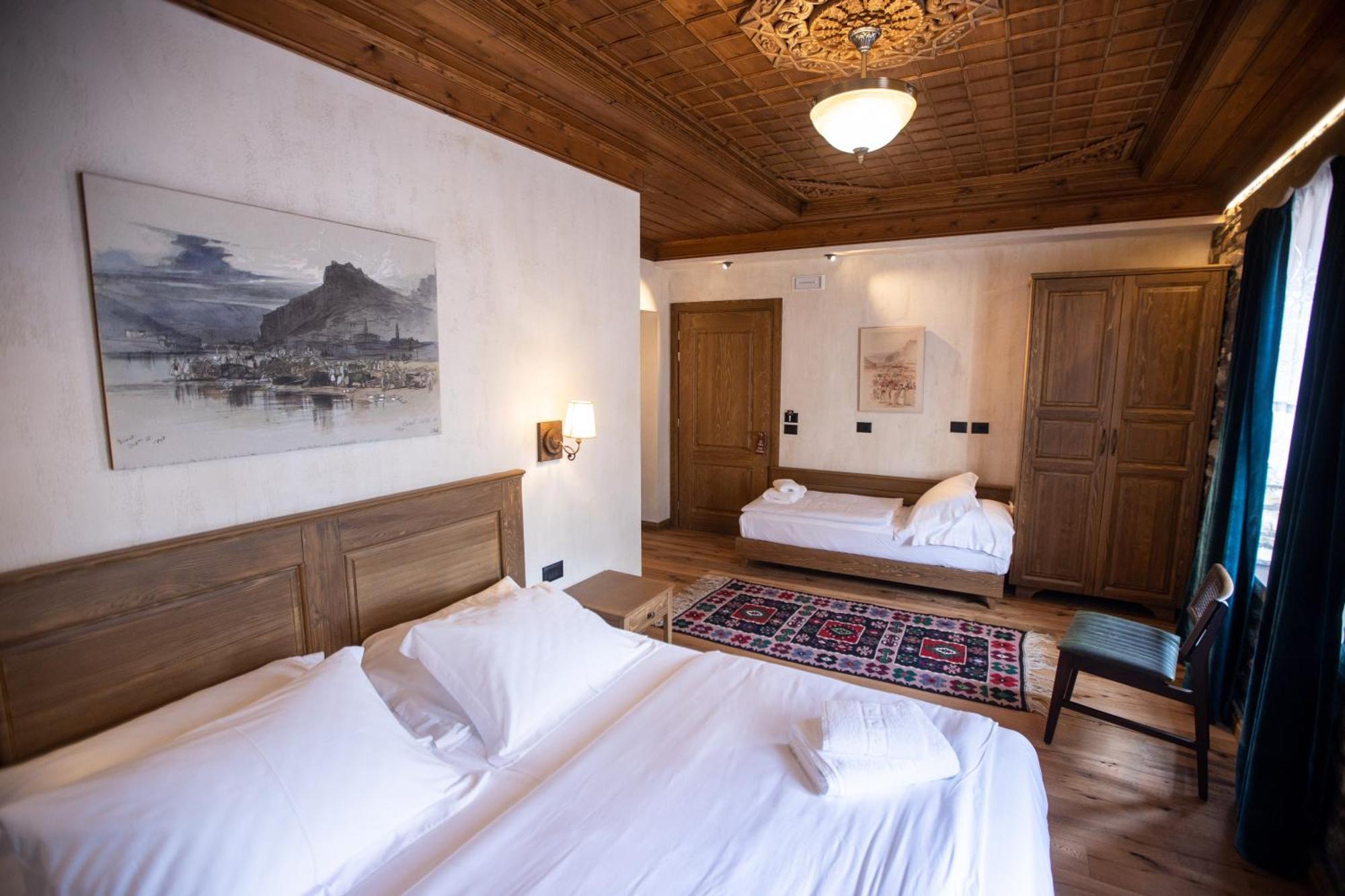 Vista Boutique Hotel *